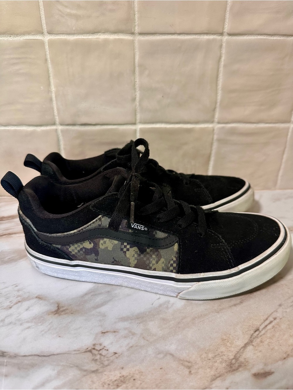 VANS Off The Wall Camouflage Camo/Black Suede Low Skate Shoe Youth Size 5.5